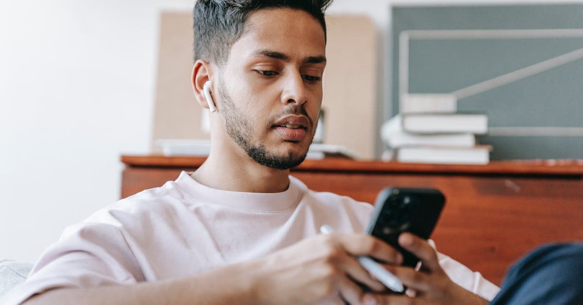 Ile Zarabia się na Spotify w 2023? Pieniądze z Muzyki Online