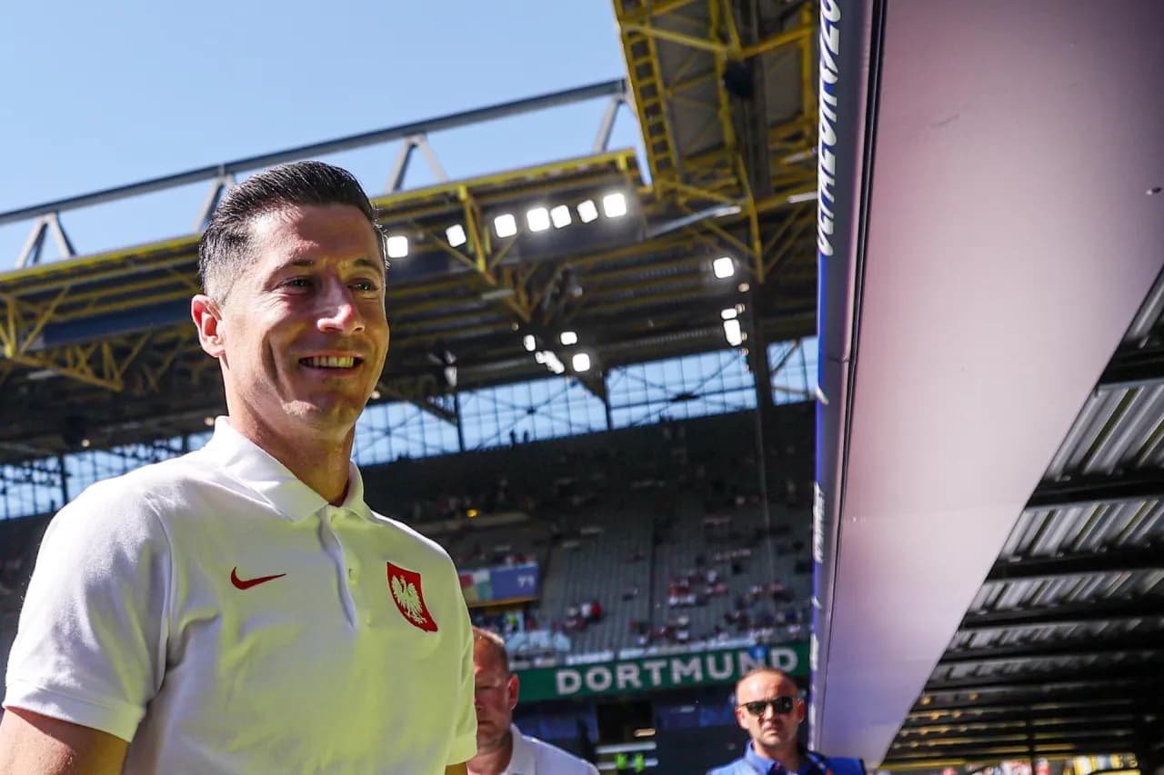 Zarobki Lewandowskiego w Borussii: Kwoty, które szokują fanów