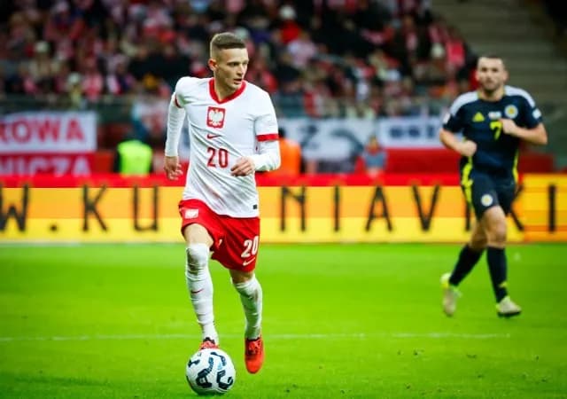 Ile zarabia Glik? Zaskakujące fakty o jego wynagrodzeniu w piłce