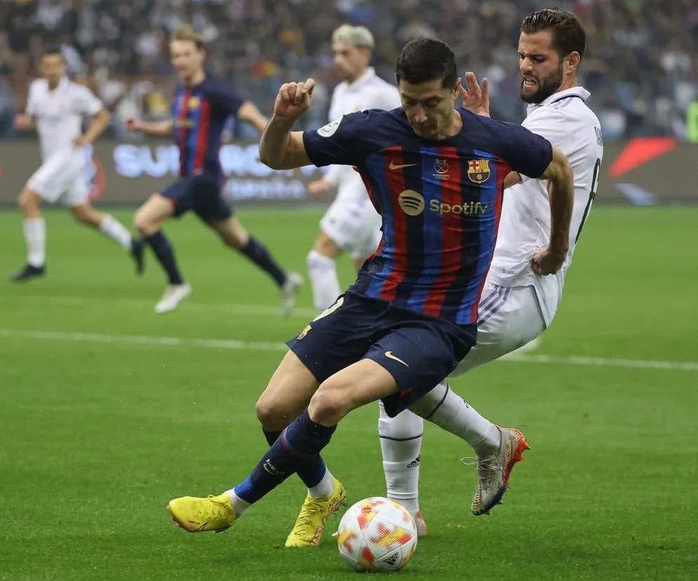 Gdzie oglądać puchar króla Real Barcelona? Sprawdź najlepsze opcje