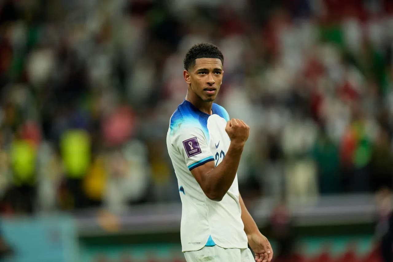 Szokujące zarobki najdroższego piłkarza świata - kwota zwala z nóg