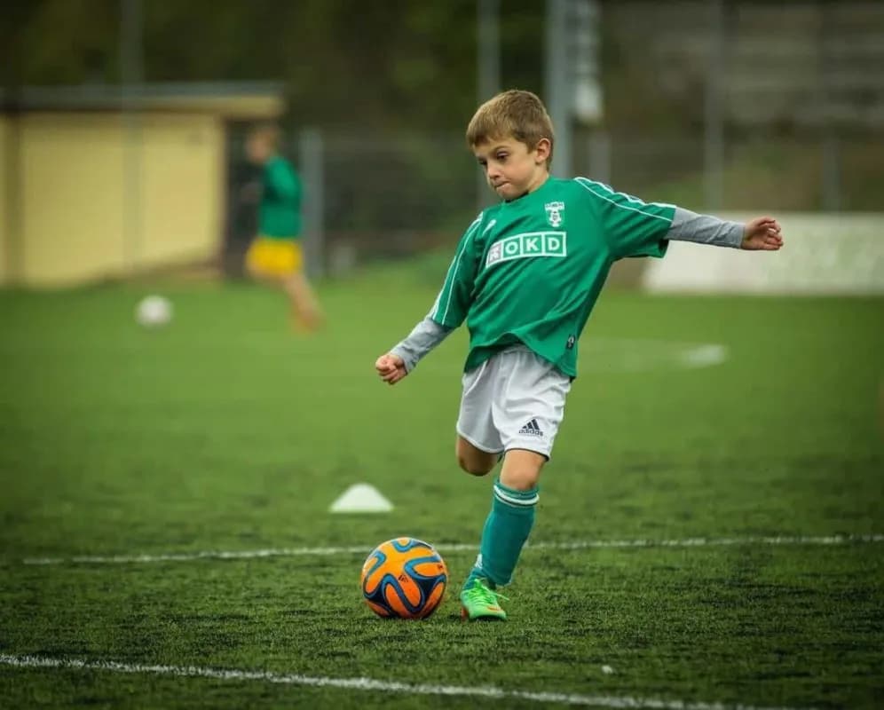 Jak zostać piłkarzem w wieku 10 lat i uniknąć najczęstszych błędów