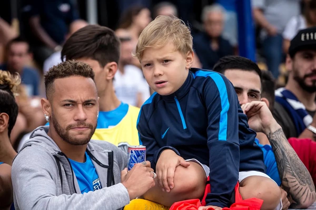 Neymar Jr. dzieci: Zaskakujące fakty o jego rodzinie i dzieciach